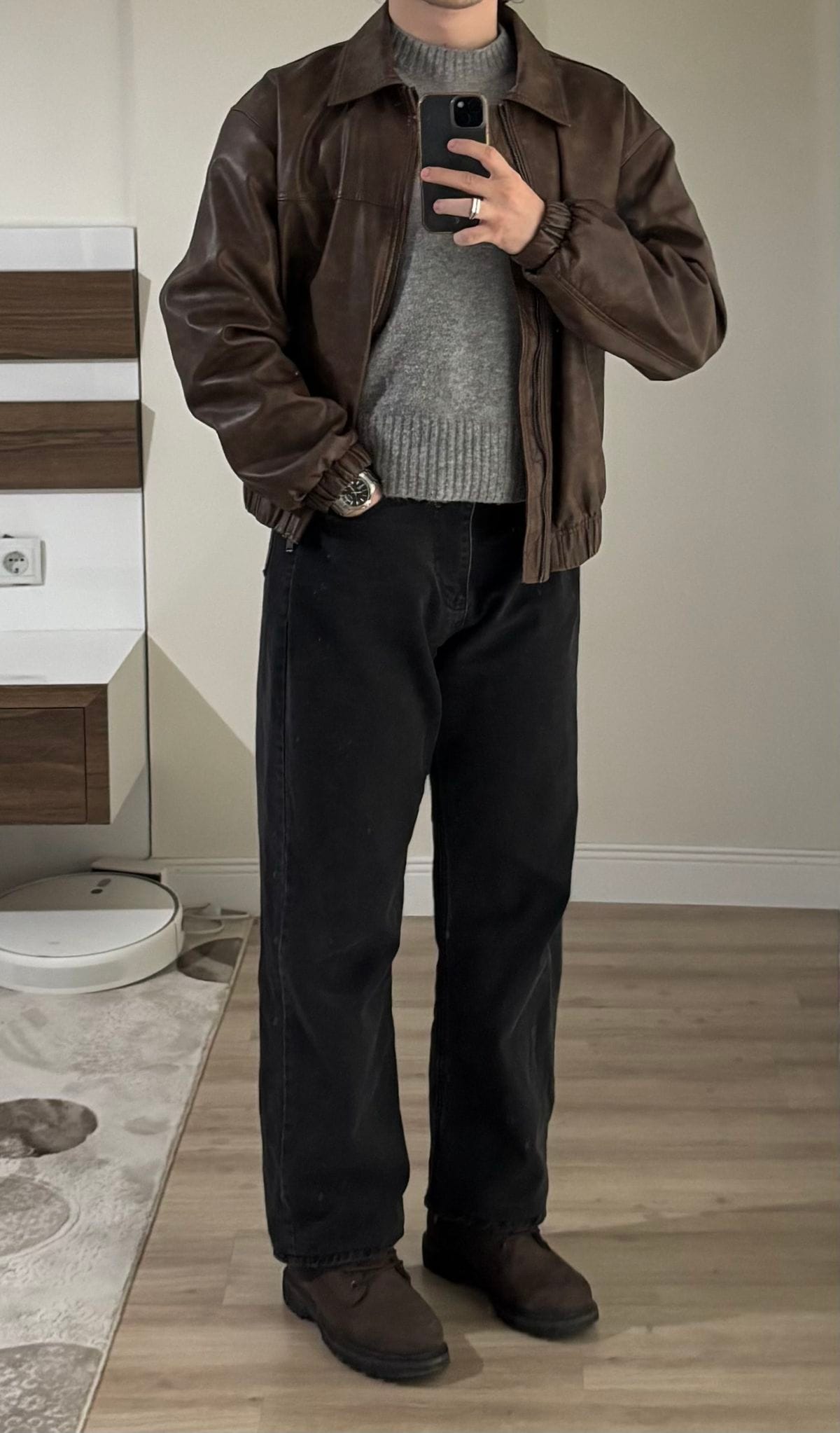 10 Cách Phối Áo Da Nam Cực Chất Cho Mọi Dịp 17 Áo Da Lộn Với Áo Len – Phong Cách Mùa Đông Ấm Áp