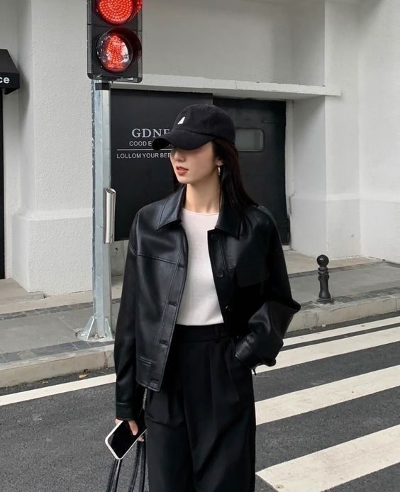 Áo Da Lambskin - Vì Sao Được Yêu Thích & Đáng Giá? 6 Vì Sao Áo Da Lambskin Được Yêu Thích & Đáng Giá