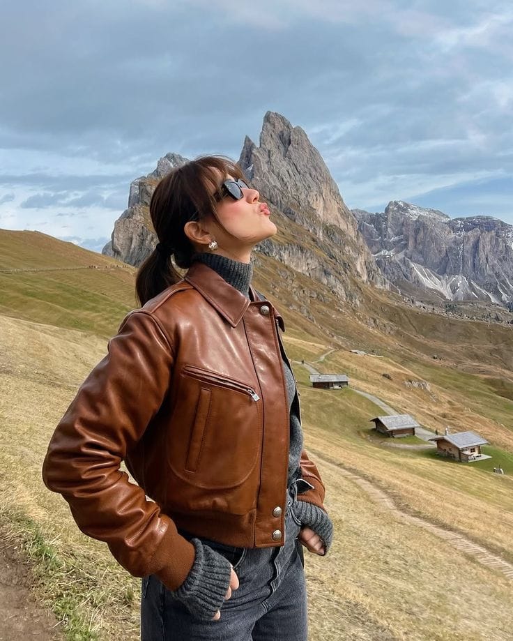 So Sánh Áo Da Cừu vs Da Bò - Nên Chọn Loại Nào? 13 Phối Đồ Với Áo Da Bò Nữ