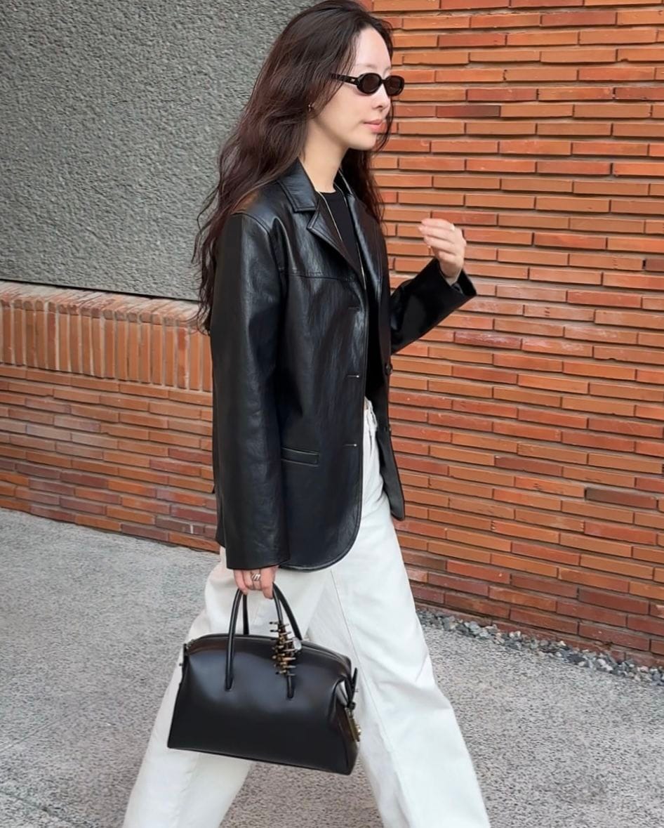 Vest Da Nữ Công Sở - Lựa Chọn Hoàn Hảo Cho Nữ Doanh Nhân 9 Phong Cách Phối Đồ Doanh Nhân Tự Tin Với Vest Da Nữ